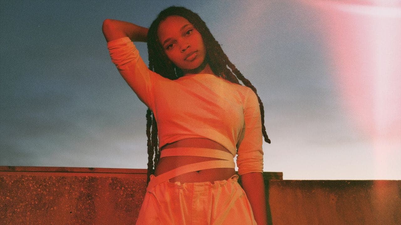 Amaria’s R&B Cuts Through the Haze
